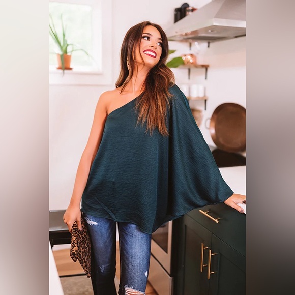 Entro Belle One-Shoulder Long Sleeve Blouse - Emerald Size Small NWT - Picture 1 of 13